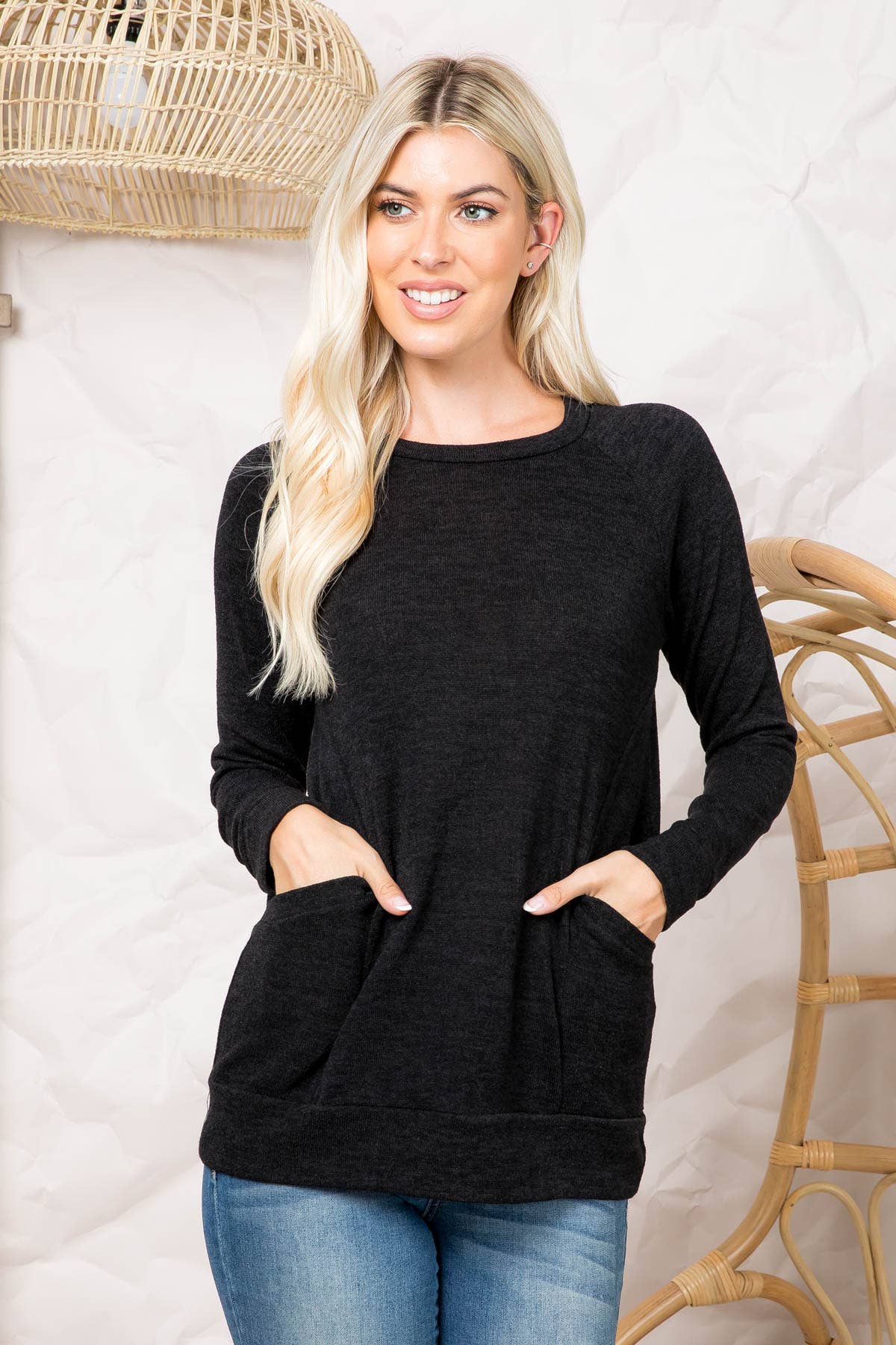 YMT20078XV-PLUS SIZE KNIT FRONT POCKET LONG SLEEVED TOP: (2X) / Rust