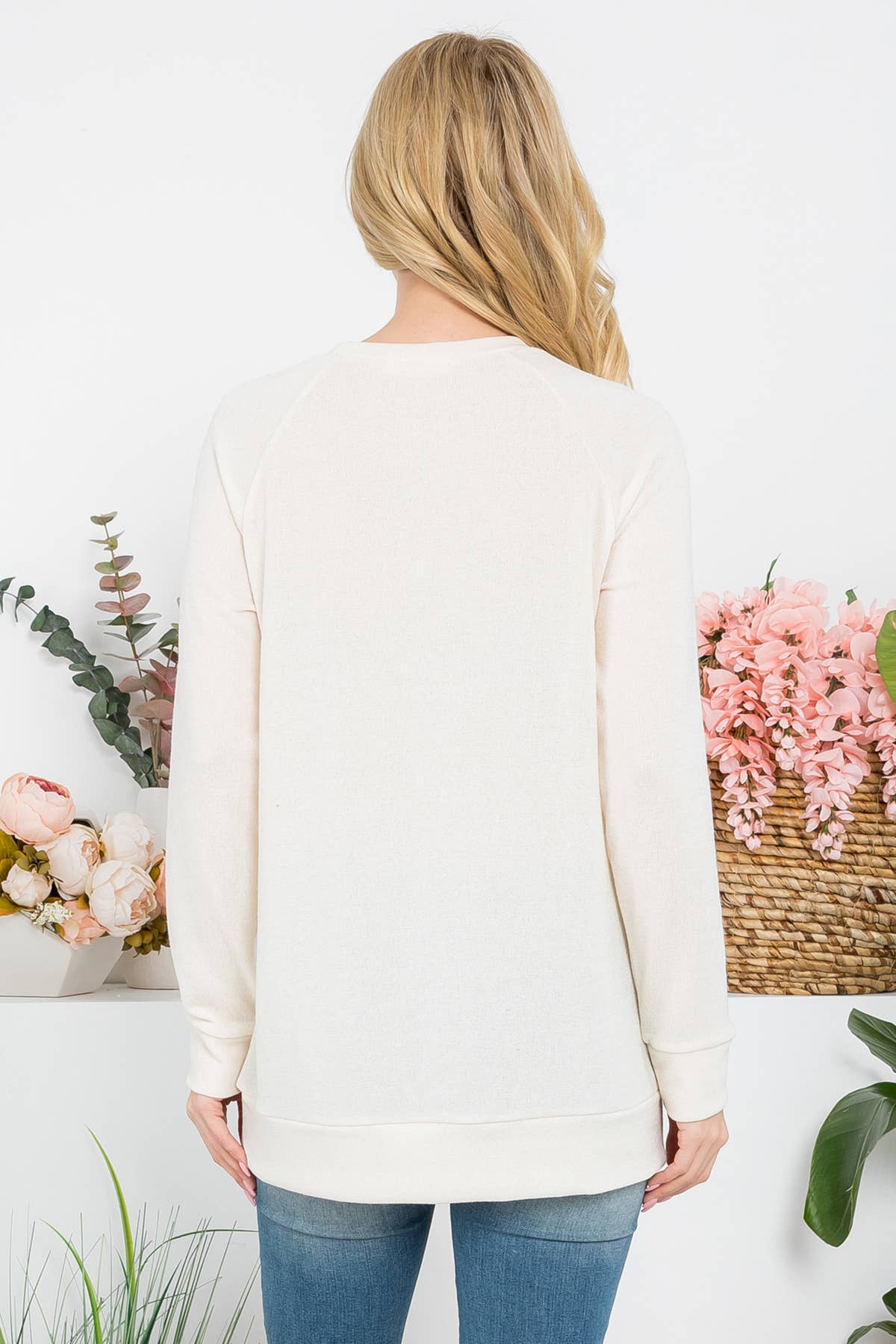 YMT20078XV-PLUS SIZE KNIT FRONT POCKET LONG SLEEVED TOP: (2X) / Rust