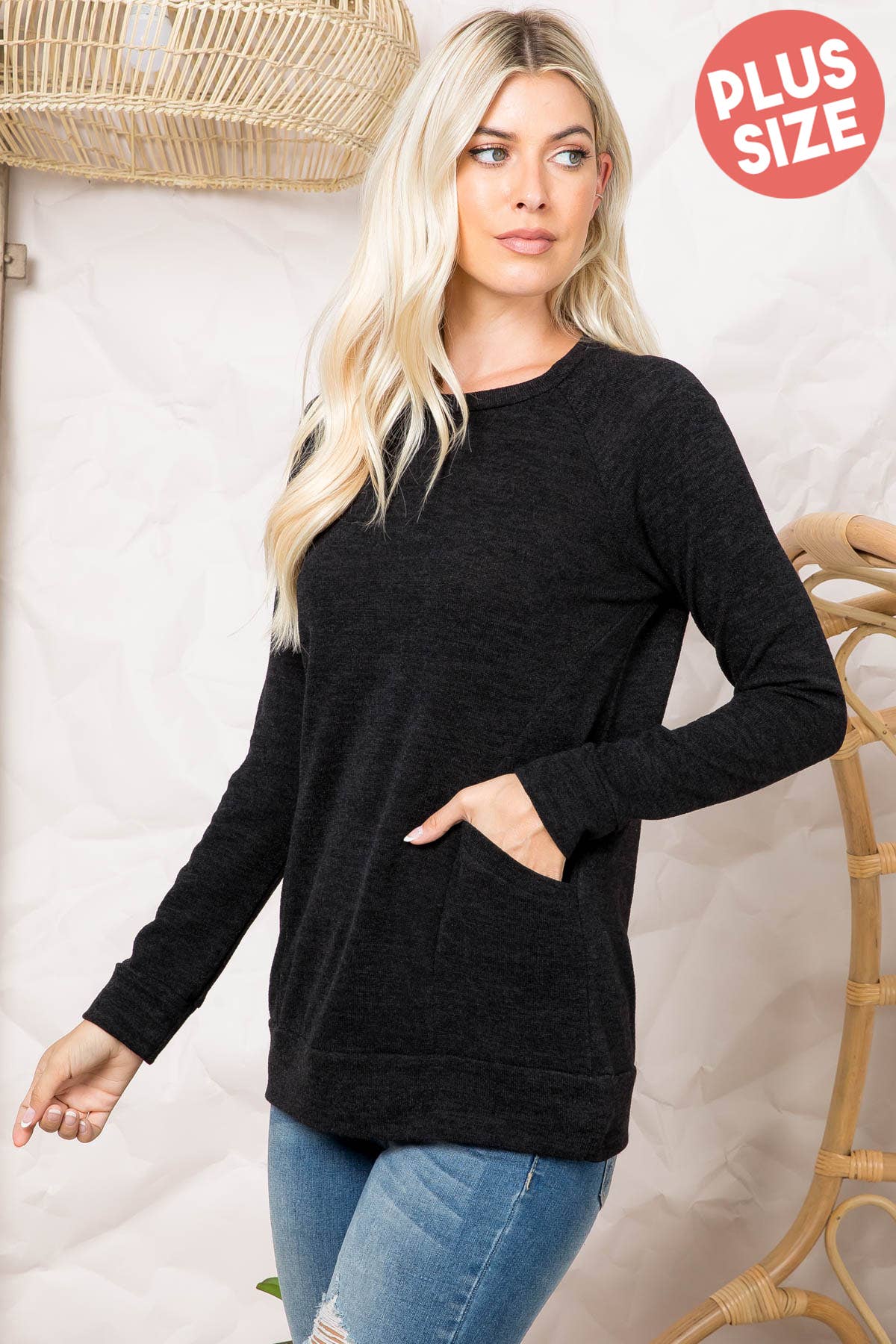 YMT20078XV-PLUS SIZE KNIT FRONT POCKET LONG SLEEVED TOP: (2X) / Rust