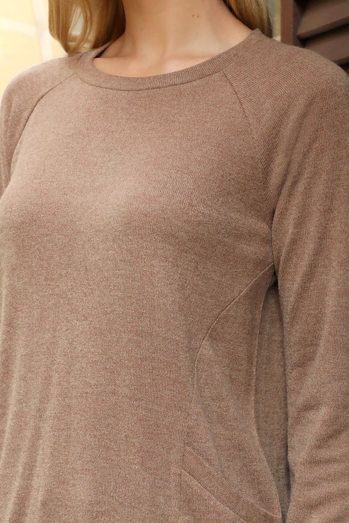 YMT20078XV-PLUS SIZE KNIT FRONT POCKET LONG SLEEVED TOP: (2X) / Rust
