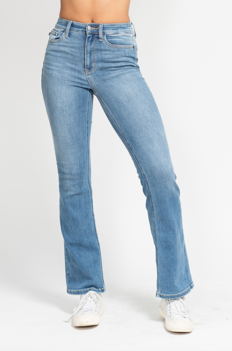 JUDY BLUE - High Waisted - Classic - Contrast Wash Bootcut