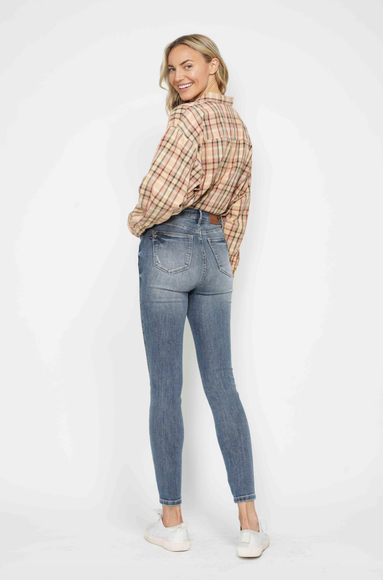 JUDY BLUE - High Waisted -  Tummy Control-  Contrast Wash Skinny
