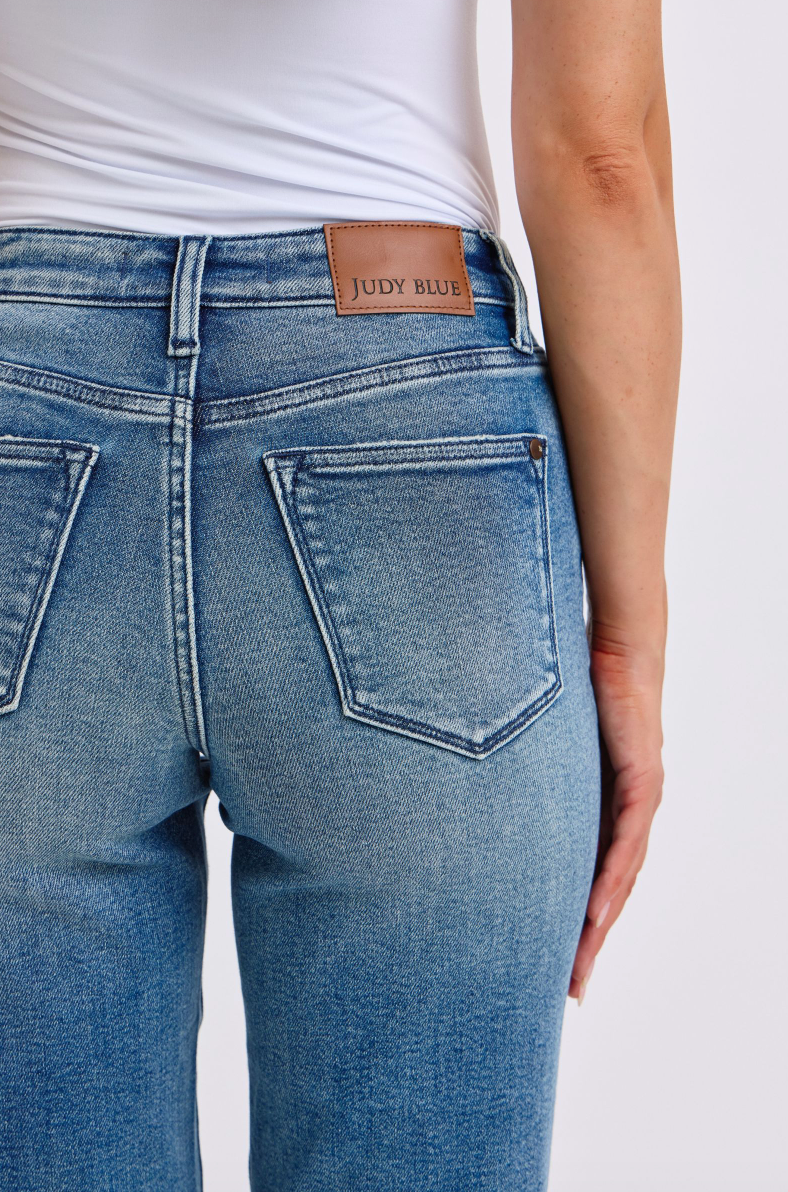 JUDY BLUE - Mid Rise - Contrast Wash Destroy - Dad Jean