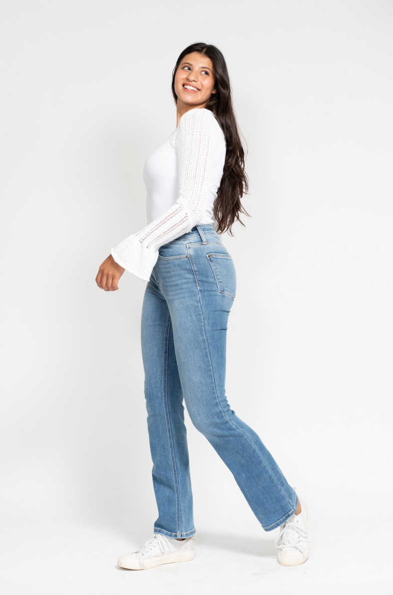JUDY BLUE - High Waisted - Classic - Contrast Wash Bootcut