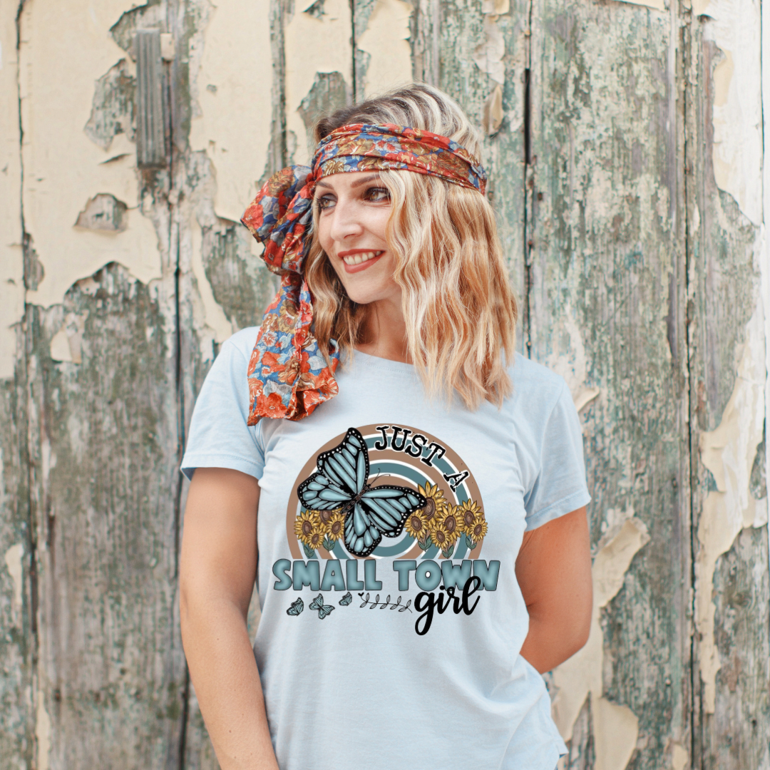 Camiseta de chica de pueblo pequeño
