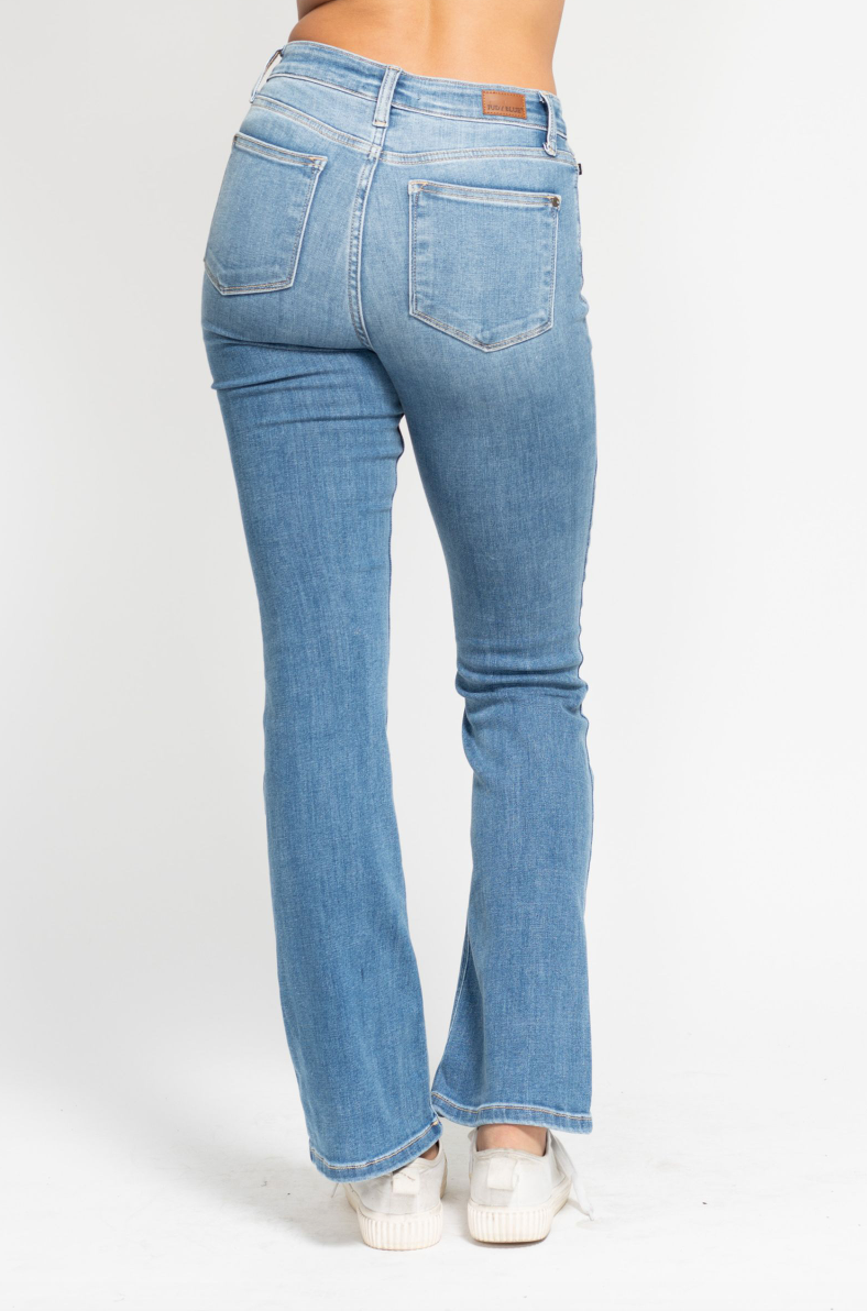 JUDY BLUE - High Waisted -  Classic  - Contrast Wash Bootcut