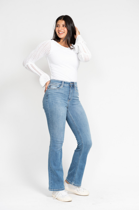 JUDY BLUE - High Waisted -  Classic  - Contrast Wash Bootcut