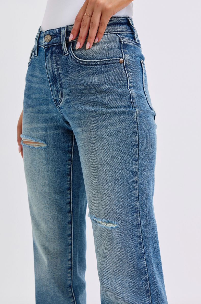 JUDY BLUE - Mid Rise - Contrast Wash Destroy -  Dad Jean